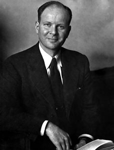 Walter Gellhorn taught comparative analysis of American and Japanese constitutions at Todai.